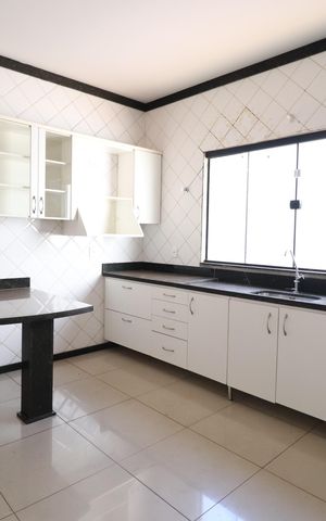 Casa para alugar com 270m², 5 quartos e 2 vagasCozinha