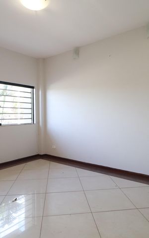 Casa para alugar com 270m², 5 quartos e 2 vagasSala