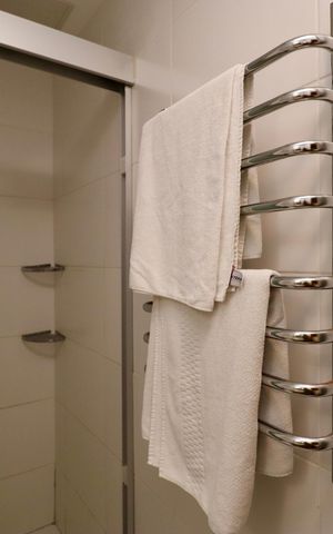 Studio para alugar com 44m², 1 quarto e 1 vaga Studio para alugar com 44m², 1 quarto e 1 vagaBanheiro