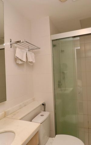 Studio para alugar com 44m², 1 quarto e 1 vaga Studio para alugar com 44m², 1 quarto e 1 vagaBanheiro