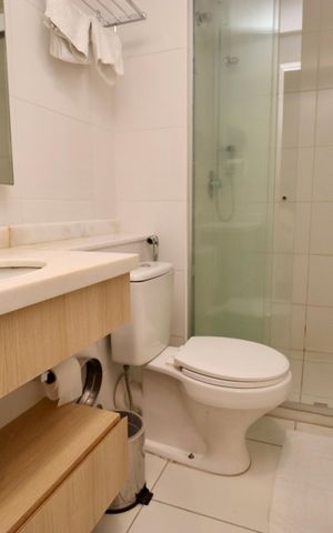 Studio para alugar com 44m², 1 quarto e 1 vaga Studio para alugar com 44m², 1 quarto e 1 vagaBanheiro