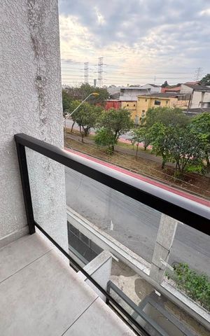 Apartamento à venda com 50m², 2 quartos e 1 vaga Apartamento à venda com 50m², 2 quartos e 1 vagaVaranda