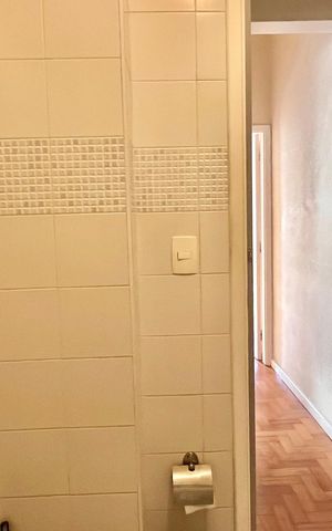 Apartamento para alugar com 90m², 2 quartos e sem vagaBanheiro 