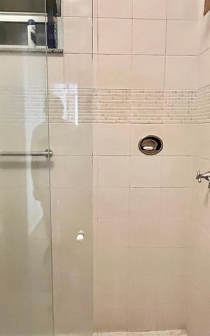 Apartamento para alugar com 90m², 2 quartos e sem vagaBanheiro 