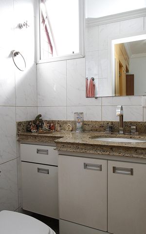 Apartamento à venda com 175m², 4 quartos e 2 vagasBanheiro da Suíte