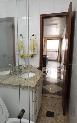 Apartamento à venda com 175m², 4 quartos e 2 vagasBanheiro 3