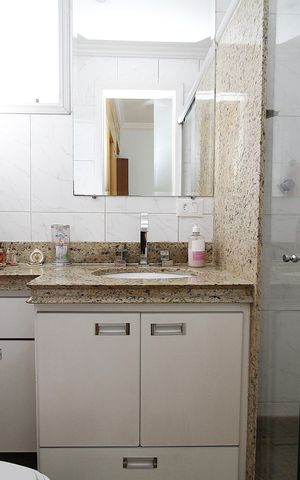 Apartamento à venda com 175m², 4 quartos e 2 vagasBanheiro da Suíte