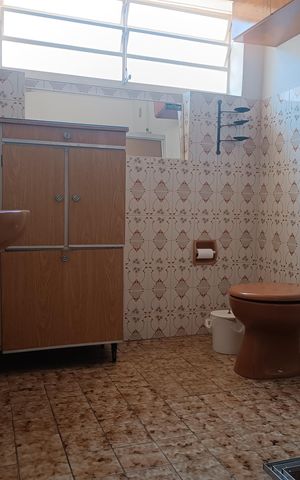 Casa para alugar com 180m², 2 quartos e 1 vaga Casa para alugar com 180m², 2 quartos e 1 vagaBanheiro