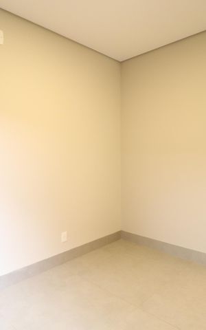 Casa de condomínio para alugar com 300m², 4 quartos e 4 vagasSuíte 2