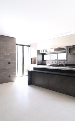 Casa de condomínio para alugar com 300m², 4 quartos e 4 vagasCozinha