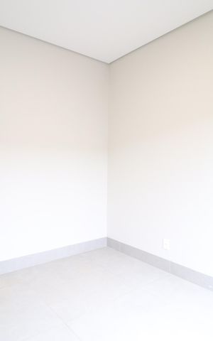 Casa de condomínio para alugar com 300m², 4 quartos e 4 vagasSuíte