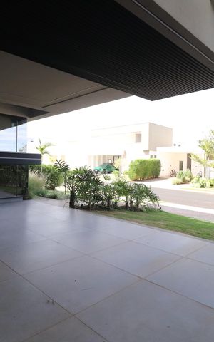 Casa de condomínio para alugar com 300m², 4 quartos e 4 vagasGaragem