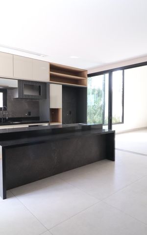 Casa de condomínio para alugar com 300m², 4 quartos e 4 vagasCozinha