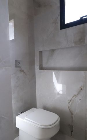 Casa de condomínio para alugar com 300m², 4 quartos e 4 vagasBanheiro da Suíte 4