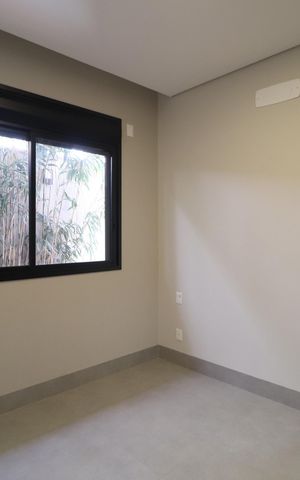 Casa de condomínio para alugar com 300m², 4 quartos e 4 vagasSuíte 3 