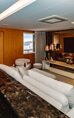 Apartamento à venda com 188m², 4 quartos e 3 vagasSala