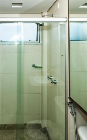Apartamento à venda com 188m², 4 quartos e 3 vagasBanheiro do Quarto 1