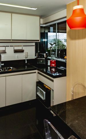Apartamento à venda com 188m², 4 quartos e 3 vagasCozinha