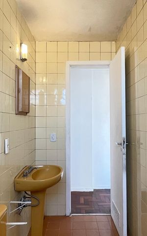 Apartamento à venda com 51m², 2 quartos e 1 vaga Apartamento à venda com 51m², 2 quartos e 1 vagaBanheiro