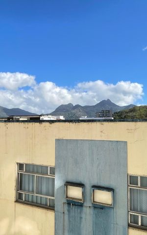 Apartamento à venda com 51m², 2 quartos e 1 vaga Apartamento à venda com 51m², 2 quartos e 1 vagaVista