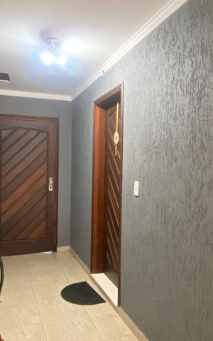 Casa à venda com 222m², 4 quartos e 2 vagas Casa à venda com 222m², 4 quartos e 2 vagasÁrea externa - Garagem
