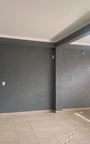 Casa à venda com 222m², 4 quartos e 2 vagas Casa à venda com 222m², 4 quartos e 2 vagasÁrea externa - Garagem