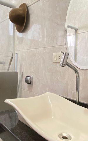 Casa à venda com 222m², 4 quartos e 2 vagas Casa à venda com 222m², 4 quartos e 2 vagasBanheiro 3