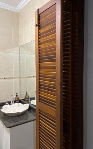 Casa à venda com 222m², 4 quartos e 2 vagas Casa à venda com 222m², 4 quartos e 2 vagasBanheiro da Suíte 3