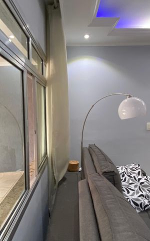 Casa à venda com 222m², 4 quartos e 2 vagas Casa à venda com 222m², 4 quartos e 2 vagasSala