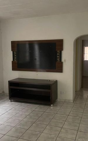 Casa para alugar com 80m², 1 quarto e 2 vagas Casa para alugar com 80m², 1 quarto e 2 vagasSala