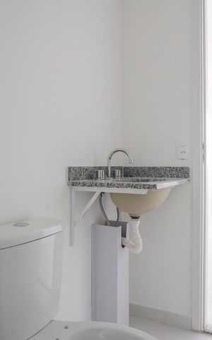 Apartamento à venda com 82m², 3 quartos e 2 vagasBanheiro da suíte