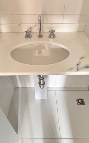 Apartamento à venda com 37m², 1 quarto e sem vaga Apartamento à venda com 37m², 1 quarto e sem vagaBanheiro da Suíte