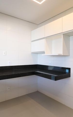 Casa de condomínio para alugar com 259m², 4 quartos e 4 vagasCozinha