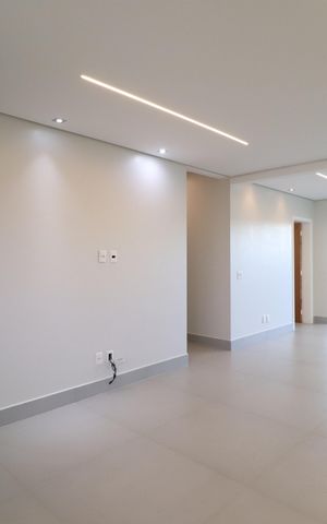 Casa de condomínio para alugar com 259m², 4 quartos e 4 vagasSala
