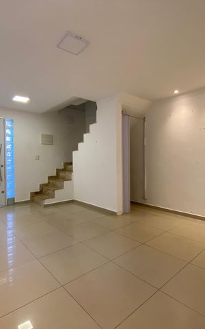 Casa para alugar com 110m², 2 quartos e 2 vagas