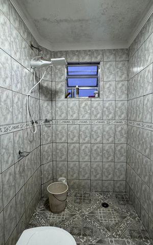 Casa para alugar com 100m², 1 quarto e 2 vagasBanheiro