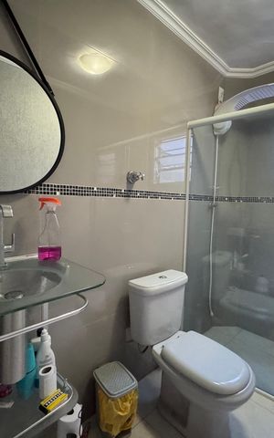 Casa para alugar com 100m², 2 quartos e 1 vaga Casa para alugar com 100m², 2 quartos e 1 vagaBanheiro