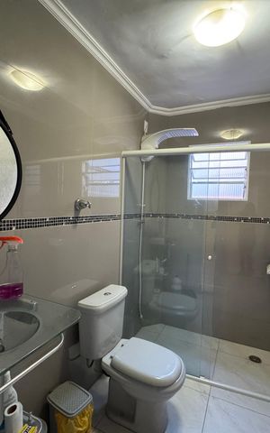 Casa para alugar com 100m², 2 quartos e 1 vaga Casa para alugar com 100m², 2 quartos e 1 vagaBanheiro