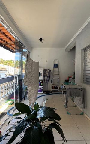 Casa para alugar com 100m², 2 quartos e 1 vaga Casa para alugar com 100m², 2 quartos e 1 vagaVaranda