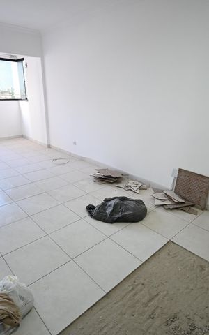 Apartamento para alugar com 78m², 2 quartos e 1 vaga