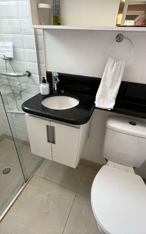 Casa à venda com 195m², 6 quartos e 1 vaga Casa à venda com 195m², 6 quartos e 1 vagaBanheiro 2