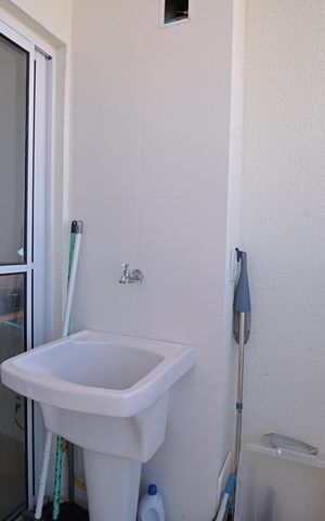Apartamento para alugar com 42m², 2 quartos e sem vagaÁrea de Serviço e varanda