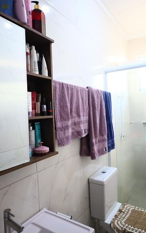 Casa à venda com 112m², 3 quartos e 1 vagaBanheiro