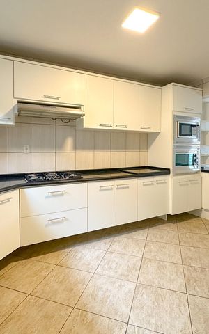 Casa para alugar com 128m², 2 quartos e 1 vagaCozinha