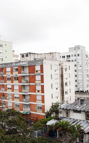 Apartamento à venda com 67m², 2 quartos e 1 vagaCozinha + Área de Serviço Vista