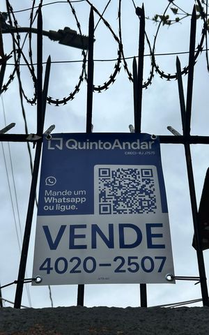 Casa de condomínio à venda com 176m², 3 quartos e sem vaga