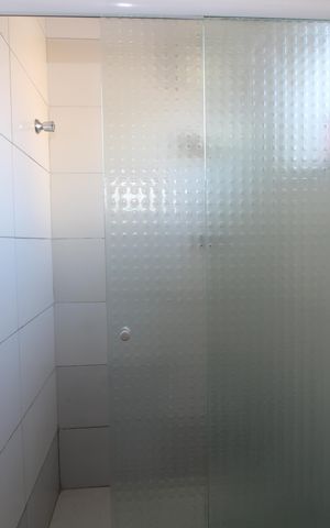 Casa à venda com 170m², 3 quartos e 4 vagasBanheiro da Suíte