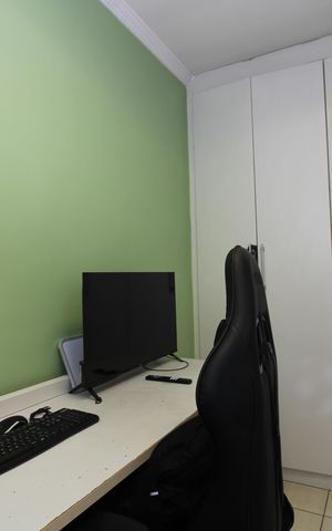 Casa à venda com 170m², 3 quartos e 4 vagasquarto 2