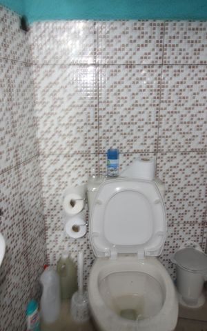 Casa à venda com 170m², 3 quartos e 4 vagasLavabo da área gourmet