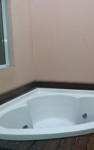 Casa à venda com 170m², 3 quartos e 4 vagasBanheira
